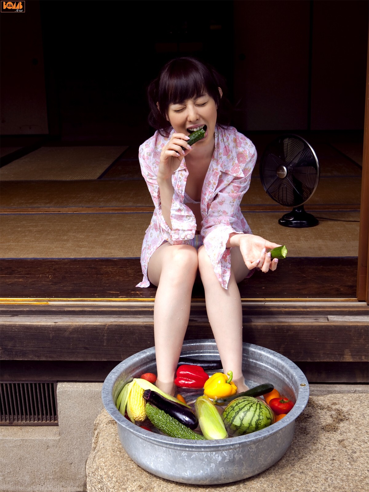 秋山莉奈  Rina Akiyama [Bomb.tv] 性感诱惑av女优